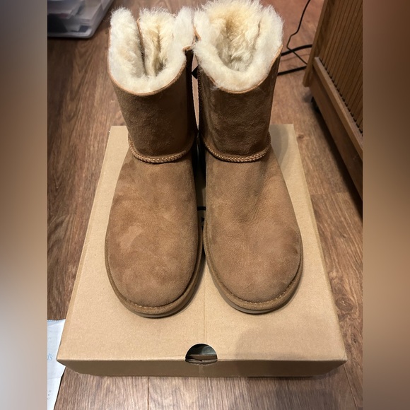 UGG MINI BAILEY BOW ll BOOTS - Picture 5 of 9